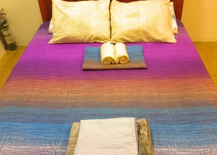 بيت ضيافة Alabang Condominium مانيلا